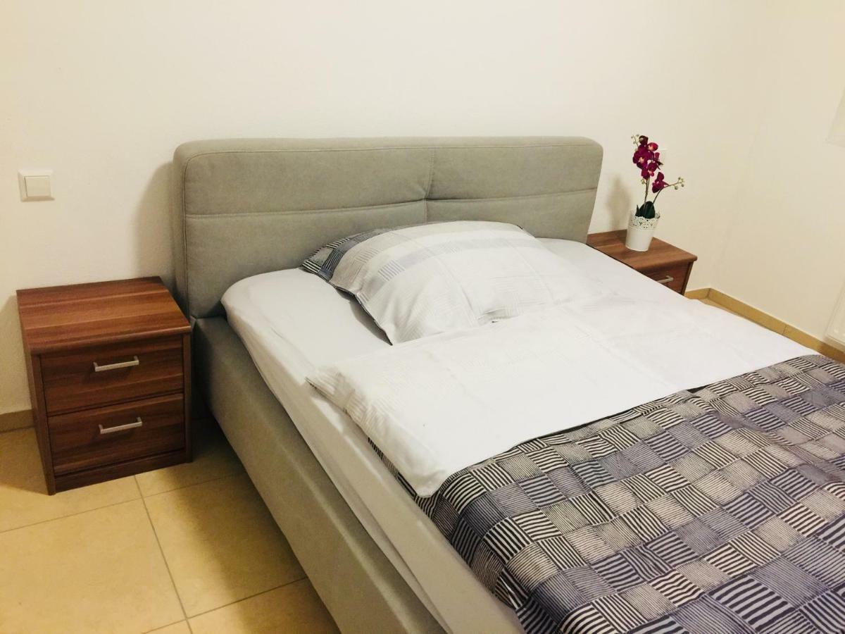Gaststaette Lin Garden Hotel Untergruppenbach ภายนอก รูปภาพ